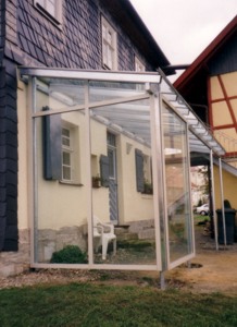 Glasanbau seitlich