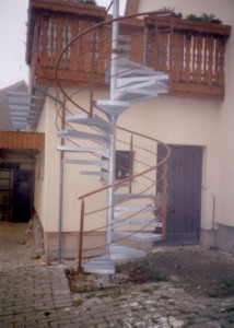 Wendeltreppe und Gitter